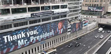 Trump difunde anuncio de campaña con fondos públicos Trump difunde anuncio de campaña con fondos públicos