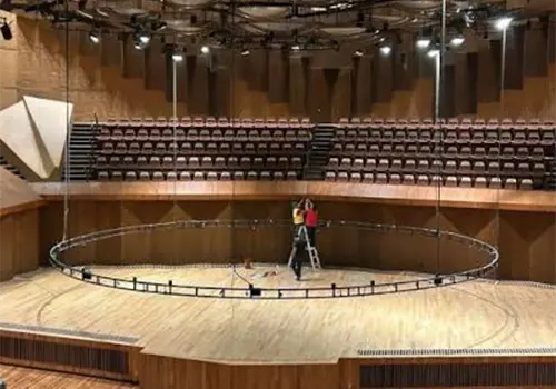 Sala Neza reabre con una fanfarria Sala Neza reabre con una fanfarria