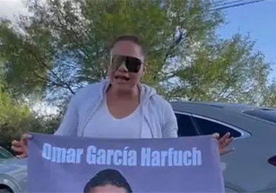 Usan imagen de Harfuch para promocionar producto