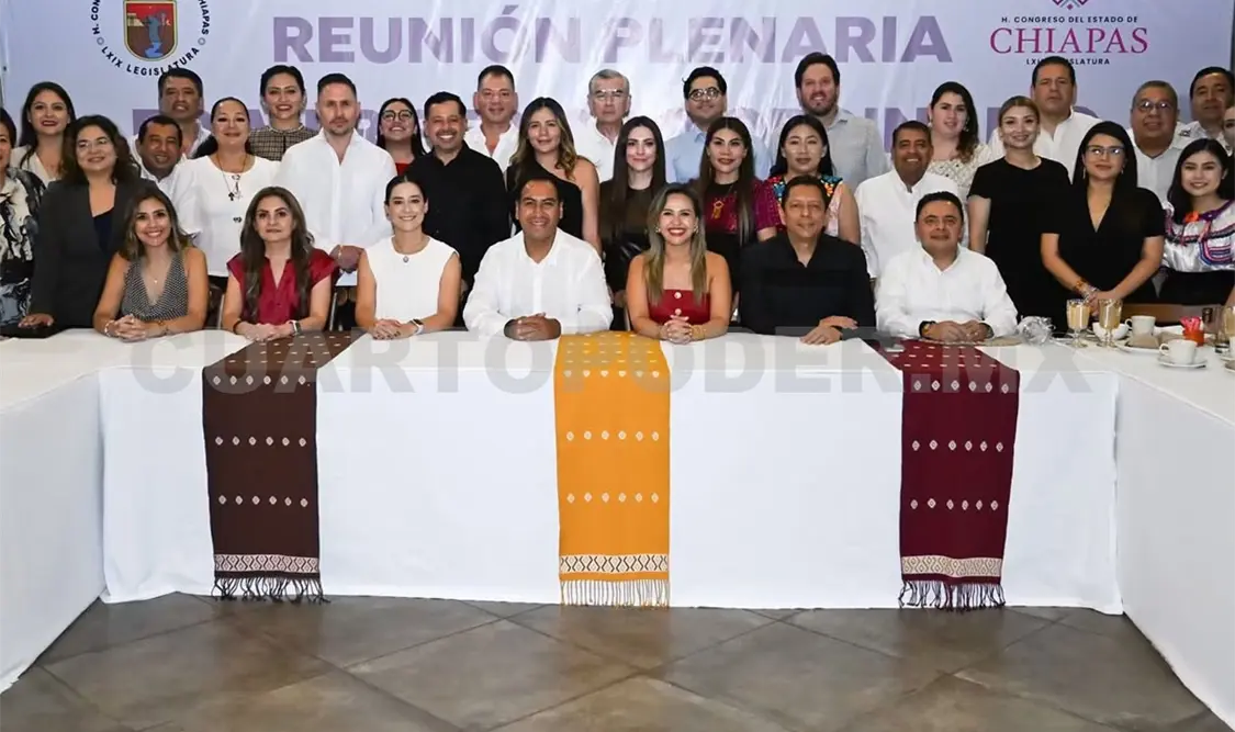 Ramírez Aguilar encabezó la Reunión Plenaria del Primer Periodo Ordinario del Tercer Año de Ejercicio Legislativo. CP