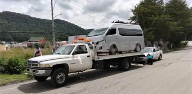 Aseguran unidades de transporte irregulares