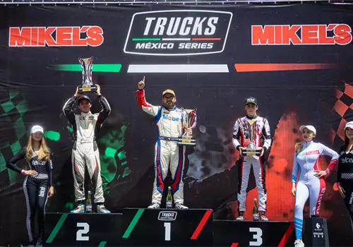 Espinosa gana en óvalo de Aguascalientes Espinosa gana en óvalo de Aguascalientes
