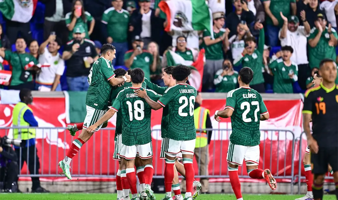 Gol de Víctor Guzmán en descuido defensivo de Perú. Cortesía