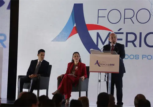 Bloquean acceso a Foro Am&eacute;rica Libre del PAN