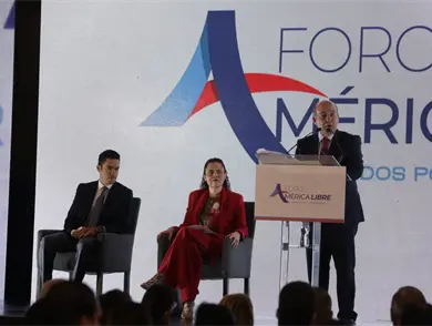 Bloquean acceso a Foro Am&eacute;rica Libre del PAN