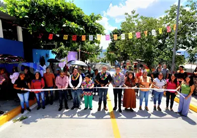 Inaugura Ángel Torres más Calles Felices en Tuxtla Inaugura Ángel Torres más Calles Felices en Tuxtla