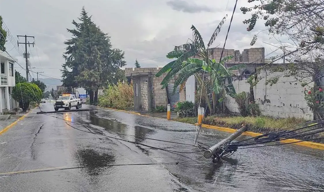 Tromba deja daños en viviendas e infraestructura