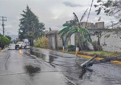 Tromba deja da&ntilde;os en viviendas e infraestructura