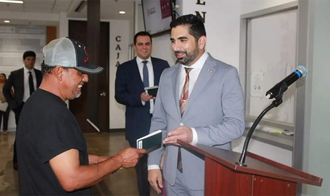 Cumple Roberto Lazzeri 100 días como embajador de México