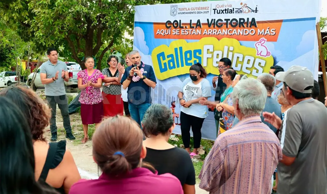 Ángel Torres cumple compromiso con vecinos de La Victoria e inicia trabajos en el carril oriente del bulevar. CP