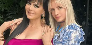 Imelda Tuñón sale del país Imelda Tuñón sale del país