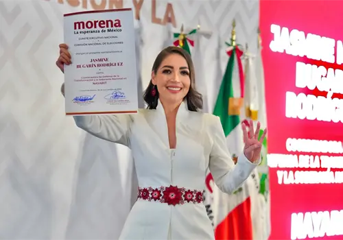 Solicita Bugar&iacute;n su renuncia a ciudadan&iacute;a de EUA