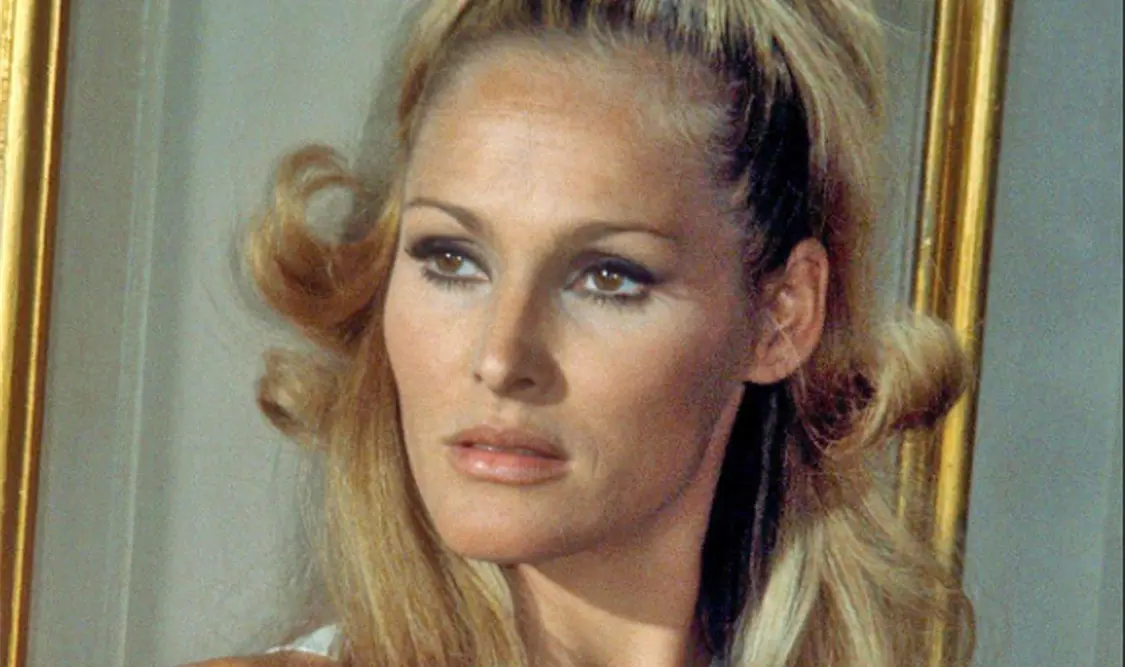 La “chica Bond” que conquistó al mundo