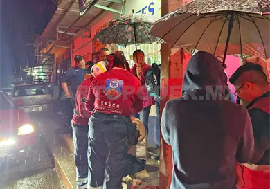 Adulto mayor queda herido al dar mal paso Adulto mayor queda herido al dar mal paso