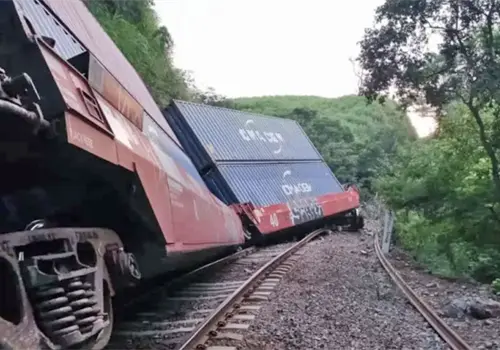 Mueren dos de la GN en descarrilamiento de tren de Ferromex Mueren dos de la GN en descarrilamiento de tren de Ferromex