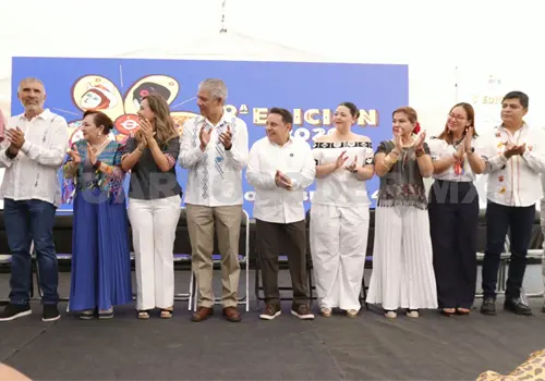 Asiste Moreno Guillén a inicio del Festival Coyatoc 2026 Asiste Moreno Guillén a inicio del Festival Coyatoc 2026