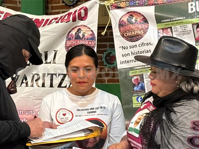 Zapatistas y madres buscadoras se reúnen Zapatistas y madres buscadoras se reúnen