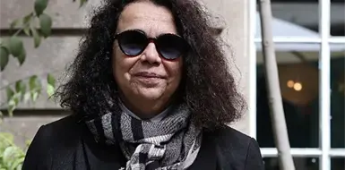 Otorgan Premio al M&eacute;rito a Consuelo S&aacute;izar