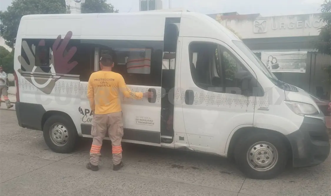Fueron trasladados de urgencia al IMSS debido a la gravedad de su estado de salud. Cortesía