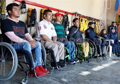 Analizan espacios laborales para discapacitados