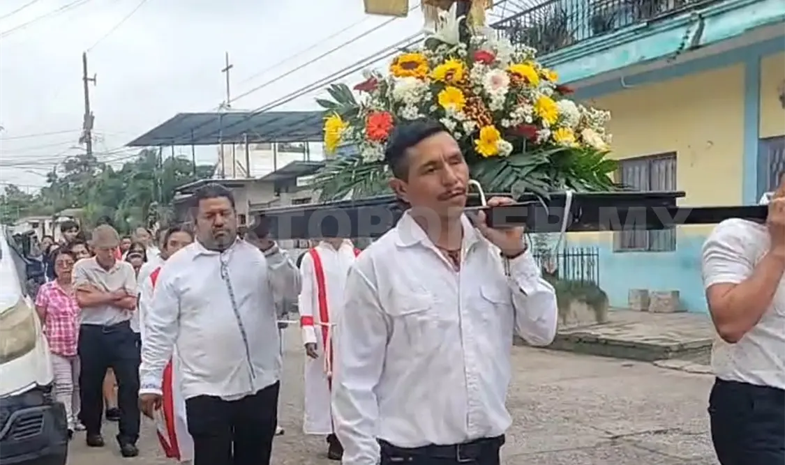 El contigente partió de la parroquia ubicada en la colonia Las Américas hacia el río Coatán. Cortesía