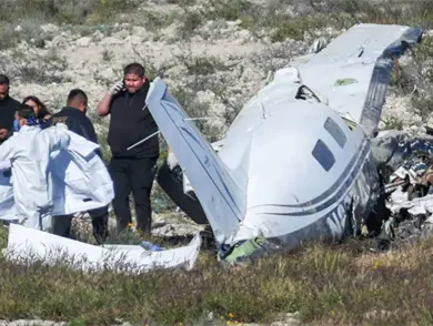 Avioneta usada por gobernador se desploma 