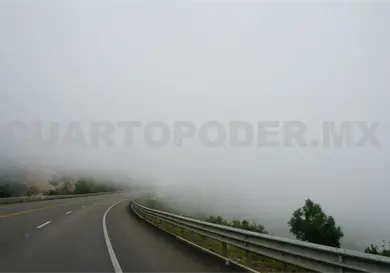 Aumenta neblina riesgos de colisión Aumenta neblina riesgos de colisión