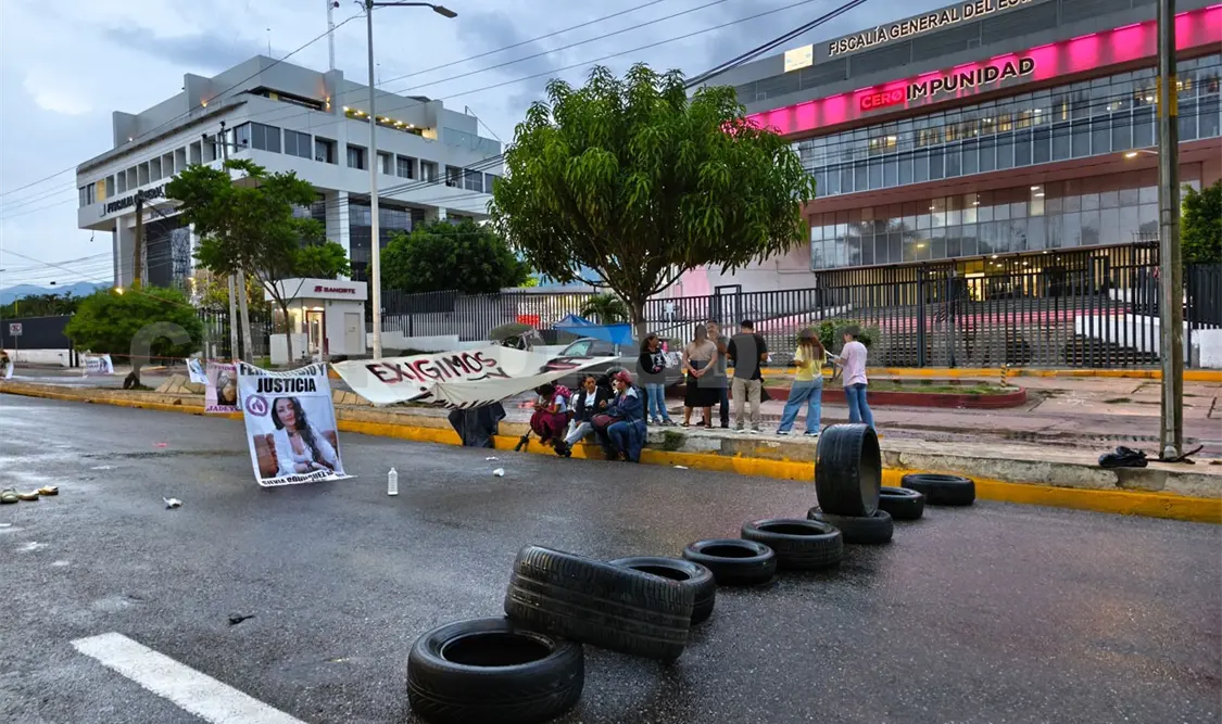 El plantón incluyó la presencia de 15 familias. Carlos López / CP