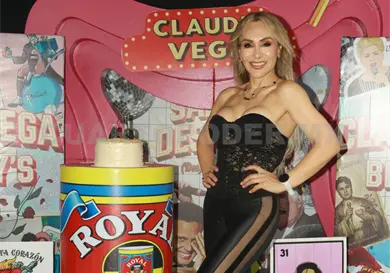Los 49 a&ntilde;os de Claudia