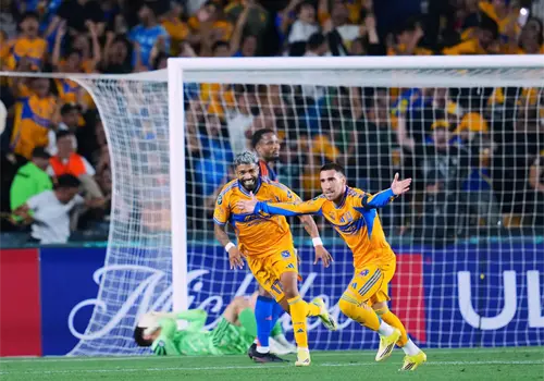 Tigres y Le&oacute;n, obligados a sumar en la J11