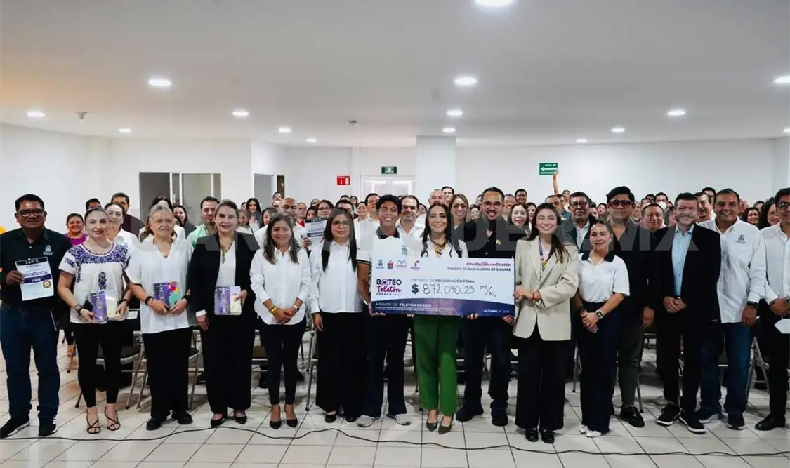 Se llevó a cabo la entrega simbólica del cheque. Cortesía