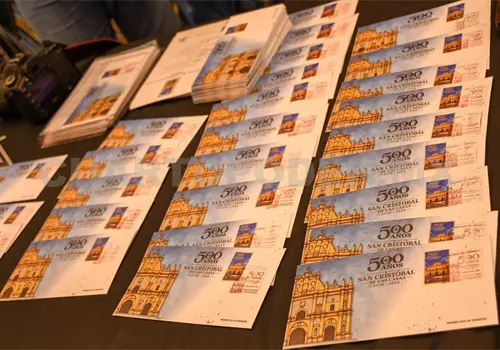 Lanzan estampilla postal por 500 años de SLCS Lanzan estampilla postal por 500 años de SLCS