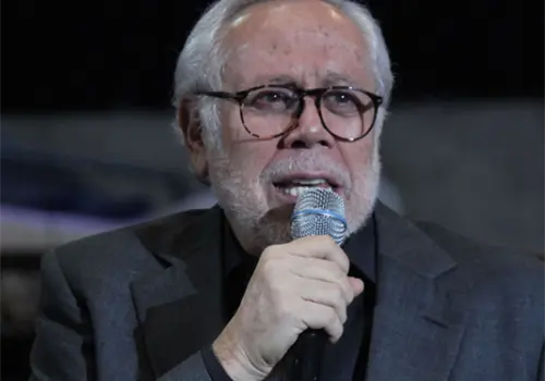 Luis de Llano en contra de serie
