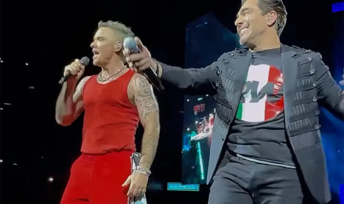 Robbie y Omar se encuentran