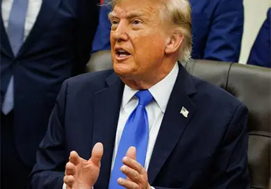 Sugiere Donald llamar océano Trump al Atlántico Sugiere Donald llamar océano Trump al Atlántico
