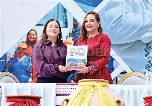Rinde Fabiola Ricci su segundo informe Rinde Fabiola Ricci su segundo informe
