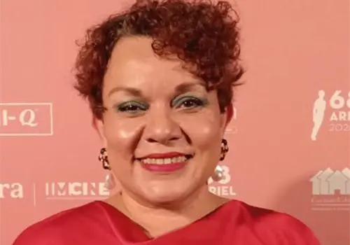 M&oacute;nica Jim&eacute;nez se subi&oacute; al ring