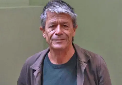 Escribir Kolj&oacute;s cambi&oacute; a Emmanuel Carr&egrave;re
