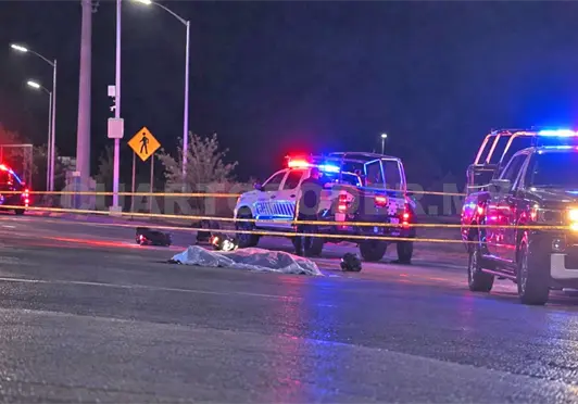 Cae de motocicleta y muere al golpearse la cabeza Cae de motocicleta y muere al golpearse la cabeza
