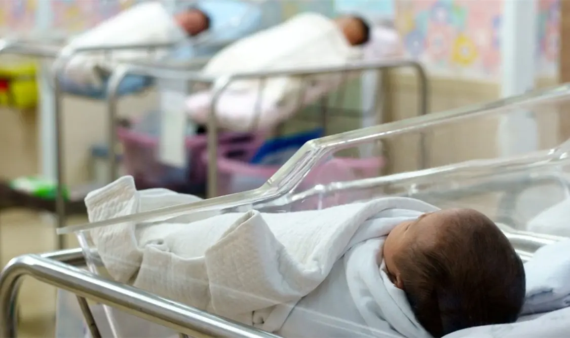 La data del Inegi muestra que, conforme aumenta la escolaridad, disminuye el promedio de hijas e hijos nacidos vivos. Cortesía