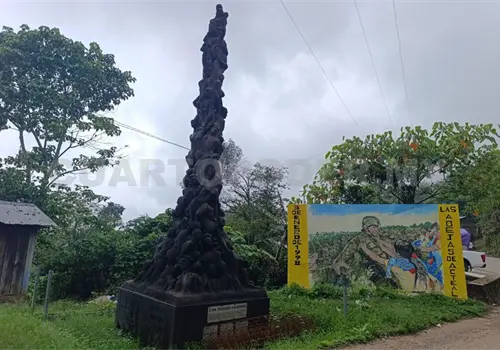Columna de la infamia recuerda masacre de Acteal Columna de la infamia recuerda masacre de Acteal