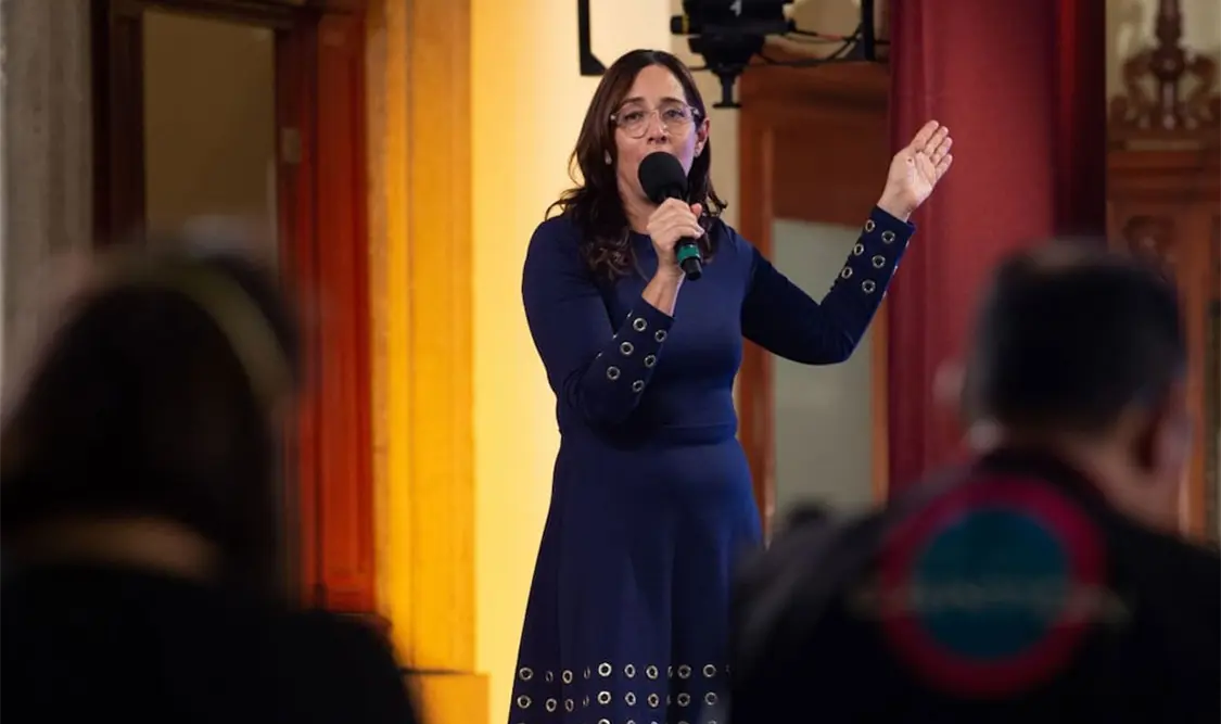 Lydia Antonio de la Garza como embajadora en Perú