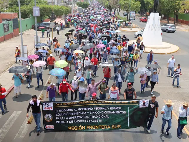 Anuncia CNTE bloqueos y marcha en la capital
