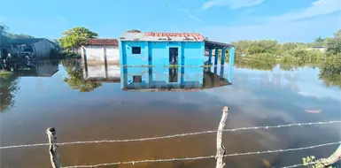 Mar de fondo afecta a m&aacute;s 378 familias