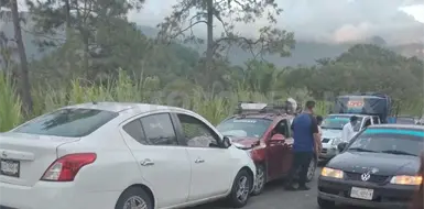 Colisi&oacute;n frontal entre dos en tramo a Monte L&iacute;bano