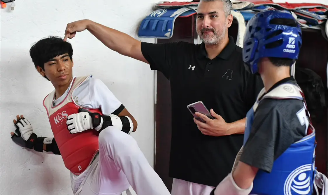 José Luis Ramírez Monroy compartió su experiencia internacional con los alumnos de la Escuela de Tae Kwon Do Panamericano Rep-Dom. Cortesía