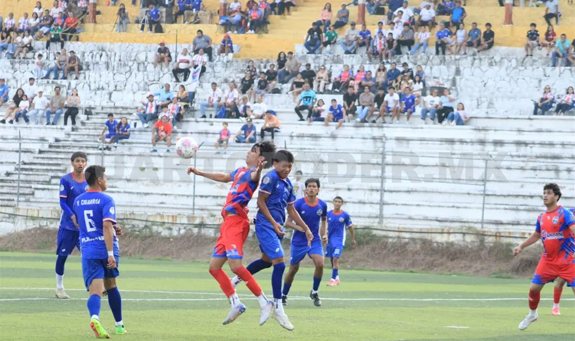 Chifut logró recuperarse de una desventaja de dos anotaciones durante los minutos finales del encuentro. Daniel Oropeza/CP