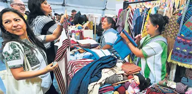 Sector cultural genera m&aacute;s de lo que recibe