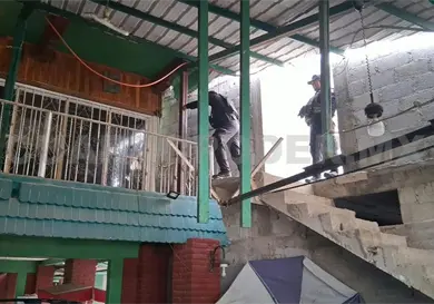 Rescatan a hombre con quemaduras tras incendio