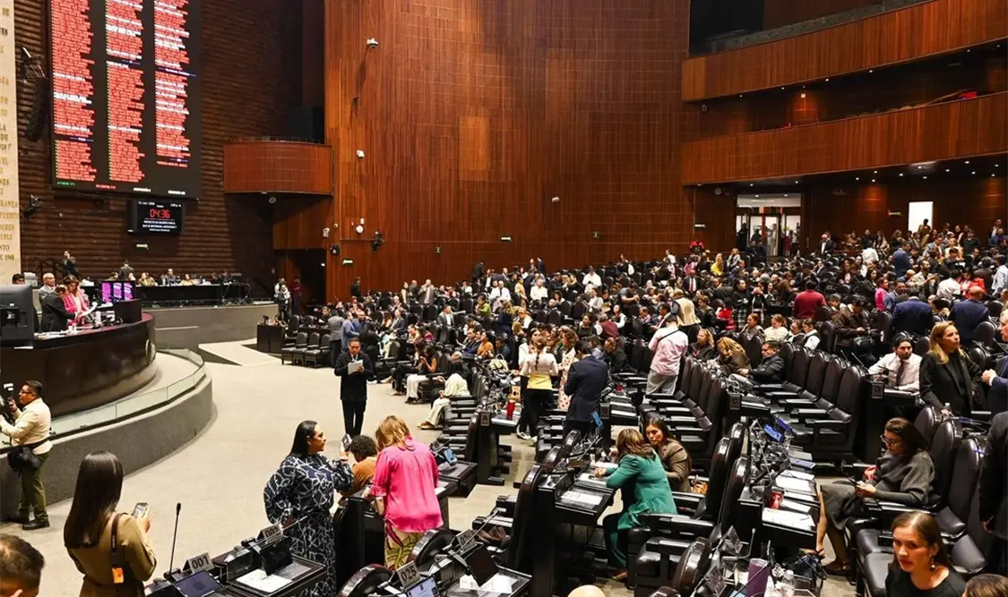 Tras la aprobación en lo general y en lo particular, el documento fue turnado al Senado de la República para su análisis y votación. Cortesía